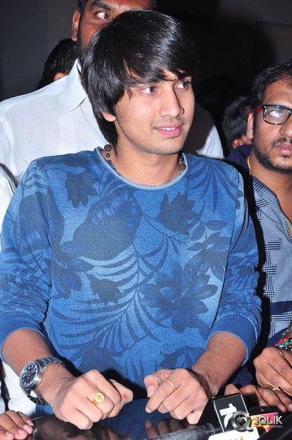 Eedorakam-Aadorakam-Movie-Team-at-Bhramaramba-Theater